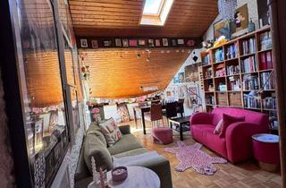 Wohnung kaufen in Dr.-Hesse-Weg, 64625 Bensheim, Schöne 2,5-Zimmer-Dachgeschosswohnung in Auerbach