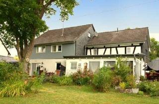 Haus kaufen in 57610 Gieleroth, Wohnen und Vermieten unter einem Dach – charmantes Doppelhaus in idyllischer Lage