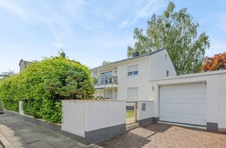 Haus kaufen in 81827 München, Erbbaurecht - Sehr gepflegtes und modernes Zweifamilienhaus