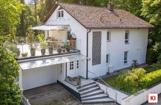 Haus kaufen in 81927 München, Ein besonderes Zuhause im Grünen: Großzügiges Zweifamilienhaus mit Platz für Generationen