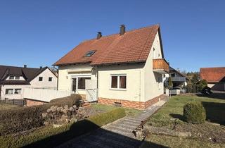 Haus kaufen in 92718 Schirmitz, Leerstehendes Zweifamilienhaus in ruhiger Lage von Schirmitz