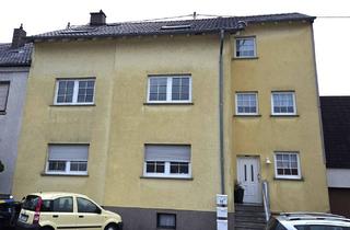 Haus kaufen in 66740 Saarlouis, Saarlouis-Fraulautern, in angenehmer Lage: 3 Eigentumswohnungen zum Preis eines "normalen" Hauses