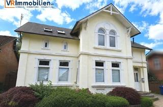 Haus kaufen in 25767 Albersdorf, Historisches Stadthaus in guter Lage mit zwei Wohneinheiten