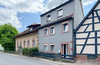 Haus kaufen in 63931 Kirchzell, Charme über drei Ebenen – helles Wohnhaus mit Balkon und Weitblick in Kirchzell