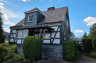 Einfamilienhaus kaufen in 57392 Schmallenberg, Schmallenberg - Einfamilienhaus mit großem Garten im Raum Schmallenberg