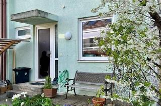 Haus kaufen in 83026 Rosenheim, Rosenheim - Attraktives RMH im Süden von Rosenheim, Happing, ruhige Lage