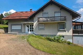 Haus kaufen in 93485 Rimbach, Rimbach - Traumblick & viel Platz: Sanierungshaus auf 5030m2