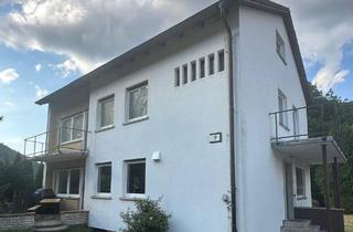 Haus kaufen in 95460 Bad Berneck, Bad Berneck im Fichtelgebirge - Modernisiertes Zweifamilienhaus mit Nebengebäude und Garten