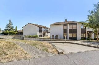 Wohnung kaufen in 71665 Vaihingen an der Enz, Familienglück auf 107 m²: Großzügige 4-Zimmer-Wohnung mit 2 Terrassen und 2 TG-Stellplätzen