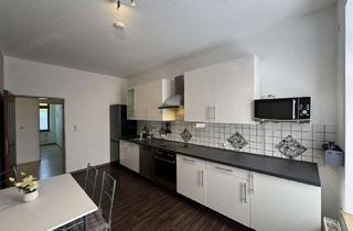 Wohnung mieten in 26931 Elsfleth, Für junge, berufstätige Personen. Erdgeschoßwohnung mit Garten, 2 ZKB, EBK, AR, Carport mit AR