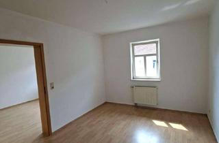 Wohnung mieten in 99880 Waltershausen, Gemütliche Wohnung - mit Fahrstuhl - in zentraler Lage von Waltershausen