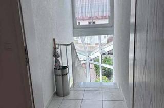 Wohnung mieten in 37235 Hessisch Lichtenau, Mietwohnung in einem Zweifamilienhaus