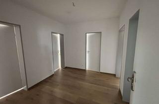 Wohnung mieten in Straucher Straße 18, 52152 Simmerath, Lichtdurchflutete und kernsanierte Wohnung in Kesternich