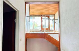 Wohnung mieten in 22399 Poppenbüttel, Exklusive Maisonette-Wohnung mit großer Loggia in Bestlage von Hamburg-Poppenbüttel