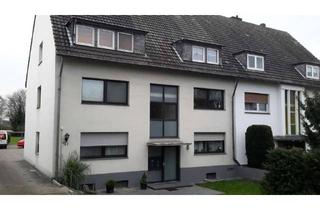 Wohnung mieten in 41541 Dormagen, St. Peter - Renovierte, helle 2 Zimmer Dachgeschosswohnung