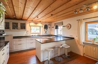 Haus kaufen in 82392 Habach, Zweifamilien-/Mehrgenerationenhaus - 2 attraktive 4-Zimmer-Wohnungen mit Außenpool, Saunahaus und...