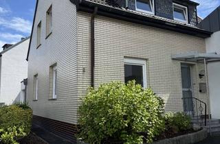 Haus mieten in 52134 Herzogenrath, Umfassend renoviertes Einfamilienhaus mit 6 Zimmern, 2 Bädern und Garten in Herzogenrath-Merkstein
