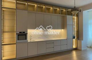 Wohnung mieten in Schloßstraße 69, 12165 Berlin, Kernsanierter Altbau mit Aufzug im 3. OG: 2 Zimmer, Designküche & Einbauschränke & Vorhänge nach Maß