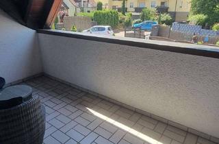 Wohnung mieten in Waldsteg 13, 77815 Bühl, Helle 2-Zimmer Dachgeschosswohnung mit EBK in Bühl-Neusatz mit Balkon