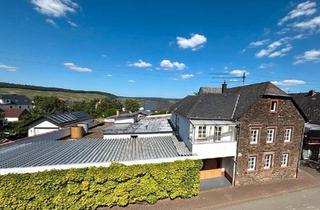 Einfamilienhaus kaufen in 54518 Osann-Monzel, Osann-Monzel - Traditionelles Winzer Haus in Monzel mit großzügigen Nebenflächen