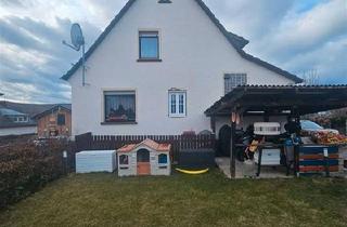 Einfamilienhaus kaufen in 35647 Waldsolms, Waldsolms - Famielienhaus mit grossen Garten und Baupotenzial