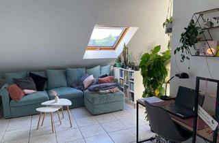 Wohnung mieten in Krokusweg, 74252 Massenbachhausen, Charmante Dachgeschosswohnung mit EBK, Balkon, Einzelgarage & Stellplatz