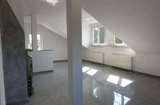 Wohnung mieten in Heidstraße 52, 40764 Langenfeld, Sehr schöne 3-Zimmer-DG-Wohnung in Langenfeld-Richrath mit Dachterrasse und Kamin