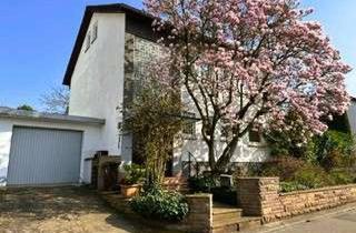 Einfamilienhaus kaufen in Steinäckerweg 10, 69226 Nußloch, Einfamilienhaus mit 160 m² Wohnfläche plus Dachgeschoss (teilweise ausgebaut) und Keller in Nußloch