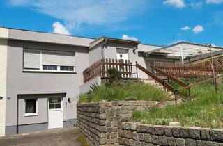 Doppelhaushälfte kaufen in Fuchsienweg 18, 06118 Gottfried-Keller-Siedlung, Schöne Doppelhaushälfte mit Garten und Garage