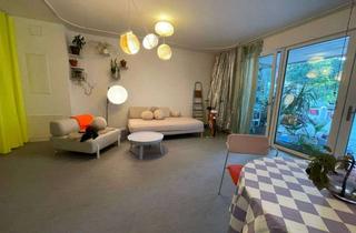 Immobilie mieten in 12053 Neukölln, Buntes Studio mit großer Terasse