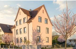 Wohnung kaufen in 77654 Offenburg, 3 Zi Altbauwohnung liebevoll generalsaniert in einem Stadthaus mit 3 WE
