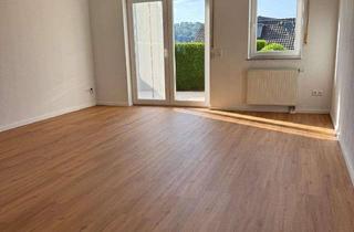 Wohnung mieten in Bergstraße 22, 53797 Lohmar, Renovierte 3-Zimmer-Wohnung in Lohmar-Wahlscheid mit Garten, Tiefgarage und Aufzug