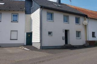 Reihenhaus kaufen in Trierer Str., 54533 Oberscheidweiler, provisionsfrei: Reihenhaus in Oberscheidweiler (Vulkaneifel) mit Potential