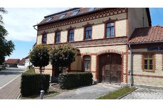 Haus kaufen in 07646 Stadtroda, Stadtroda - Wohn- und Geschäftshaus mit Stellplätzen und Brunnen