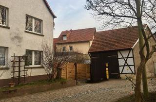Haus kaufen in 99638 Kindelbrück, Kindelbrück - Sanierungsbedürftiges Haus mit Scheune und großem Potenzial