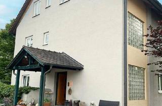 Mehrfamilienhaus kaufen in 84061 Ergoldsbach, Ergoldsbach - Ein Haus. Drei Wohnkonzepte. Unzählige Möglichkeiten.