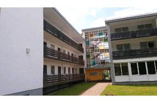Wohnung kaufen in 87527 Sonthofen, Sonthofen - Vermietete 3 Zimmer Wohnung mit Balkon und Schwimmbad.