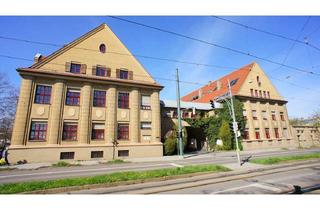 Wohnung kaufen in Tunnelstraße 13, 86156 Kriegshaber, Dachgeschosswohnung mit Ausbaureserve in denkmalgeschützter Wohnanlage in Augsburg