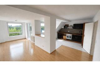 Wohnung kaufen in Berliner Allee 175, 13088 Weißensee, Helle Dachgeschosswohnung mit Seeblick