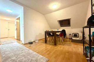 Wohnung kaufen in 73230 Kirchheim, Helle Dachgeschosswohnung aus 2 Einheiten – vielseitig nutzbar