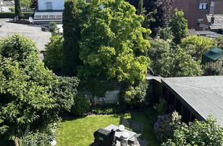 Wohnung kaufen in 50129 Bergheim, Wohnen mit Ausblick: Gemütliche 2-Zimmer-Dachgeschosswohnung mit Balkon