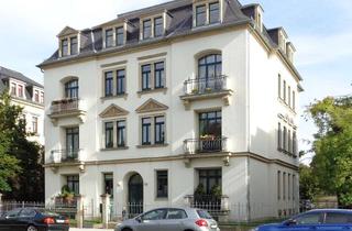 Wohnung kaufen in 01309 Striesen-Ost, 2-Zimmer-Dachgeschoss, wertig, renoviert, stilsicher und gut vermietet