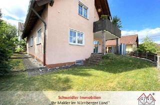 Wohnung kaufen in 91207 Lauf, Großzügige 4-Raum-Wohnung im Erdgeschoss mit eigenem Garten und Hobbyraum in zentraler Lage von Lauf