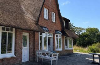 Wohnung mieten in 25999 Kampen, Charmante Wohnung mit Spitzboden in begehrter Lage von Kampen auf Sylt