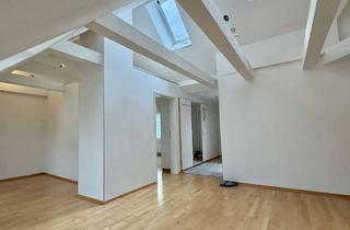 Wohnung mieten in 83278 Traunstein, Lichtdurchflutete2-Zi.-Dachgeschosswohnung im Herzen von Traunstein!