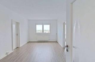 Wohnung mieten in Hundsburgallee, 18106 Schmarl, Großzügige 3-Zimmer-Wohnung mit Küche in Rostock
