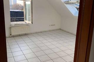 Wohnung mieten in Neustrasse 24, 45663 Recklinghausen, Gepflegte Dachgeschosswohnung mit drei Zimmern in Recklinghausen