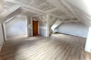 Wohnung mieten in Hauptstraße 22, 53547 Breitscheid, Außergewöhnliche Dachgeschosswohnung im Erstbezug – neue Küche, Weitblick, PV-Strom
