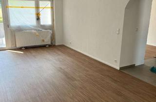 Wohnung mieten in Kastanienweg, 74821 Mosbach, Frisch sanierte 3-Zimmer-Wohnung mit Balkon in Mosbach