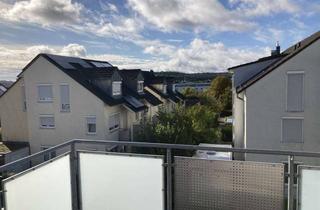 Wohnung mieten in Holunderweg, 71139 Ehningen, Ehningen Bühl I: 3-Zimmer-Wohnung im DG mit EBK und Garagenbox
